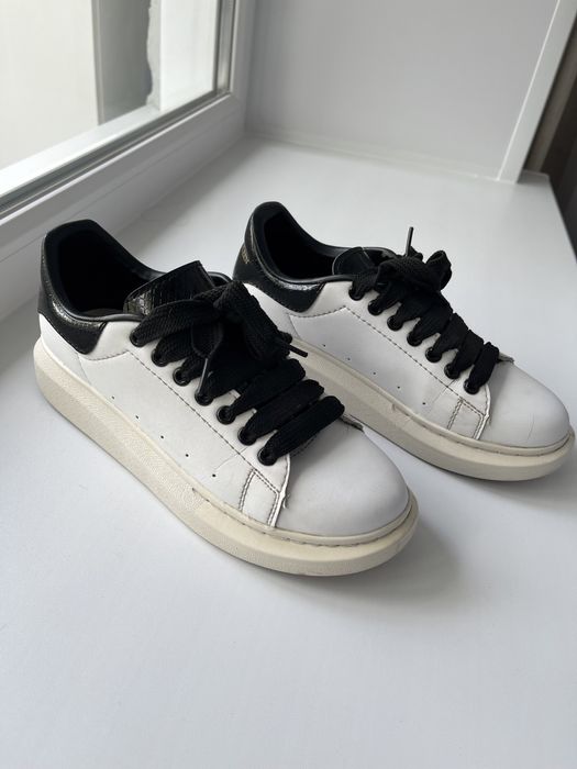 Кроссовки, кеды белые