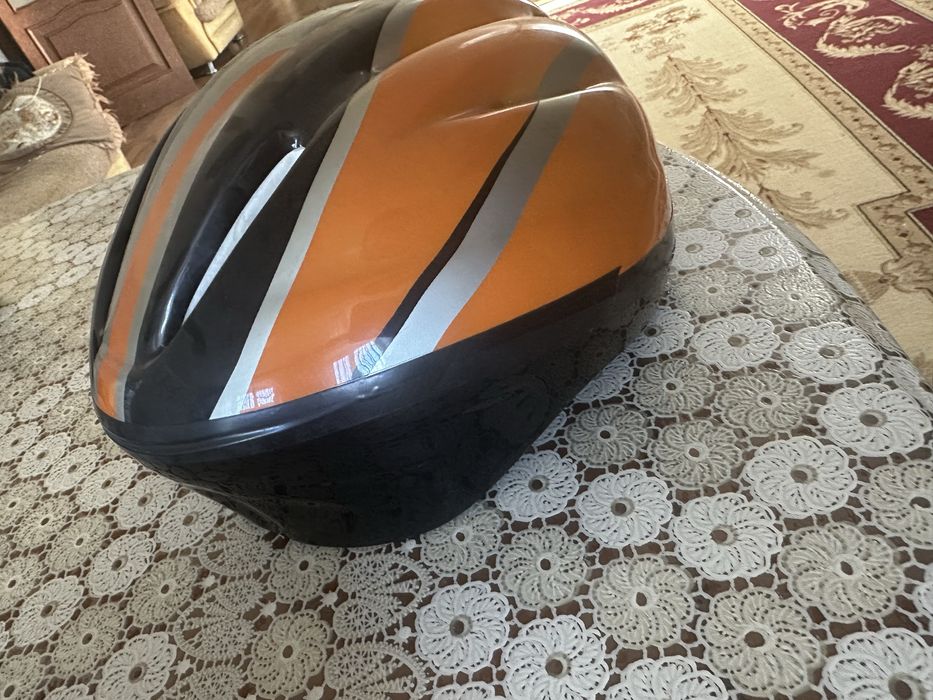 Продам детский шлем для велосипеда