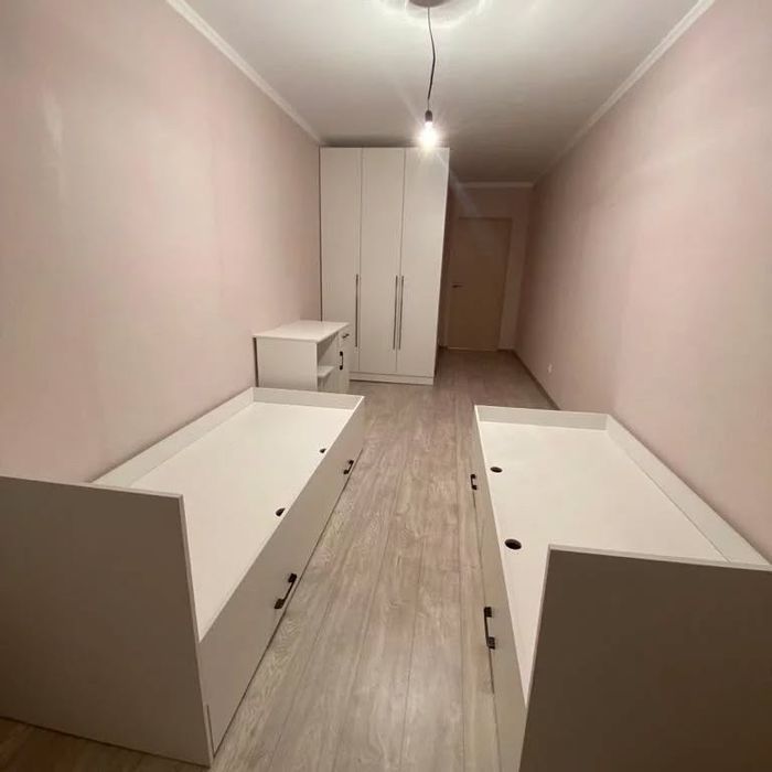 кровать односпальная с матрасом