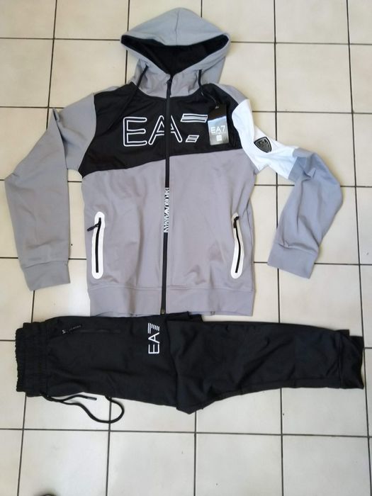 Екипи от полиамид САМО РАЗМЕРИ S и М