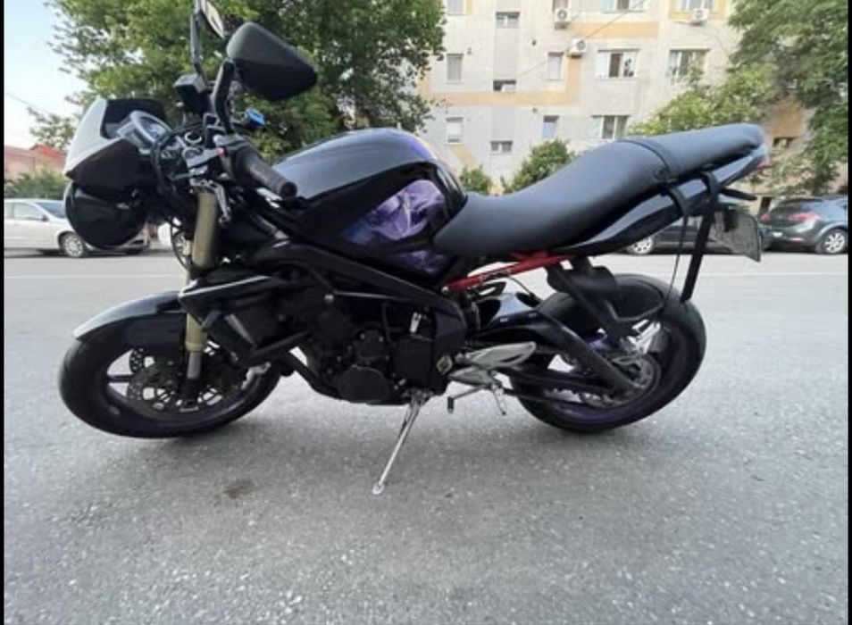 Triumph Street Triple 675