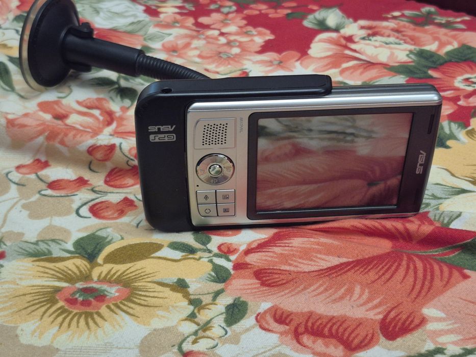 Gps Pad Asus +suport si husa