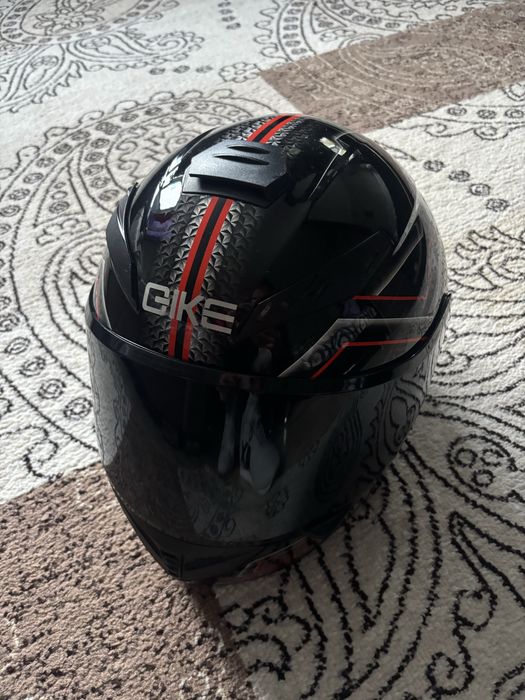 Продам шлем QIKE