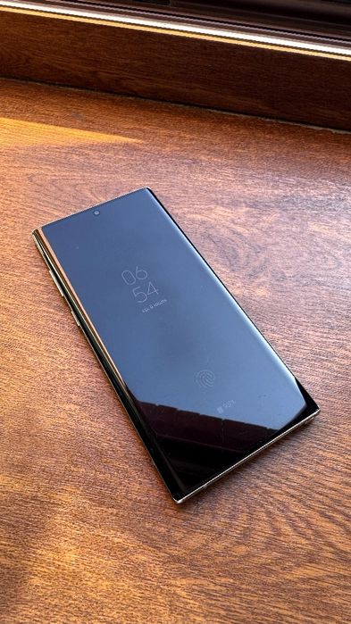 Samsung note 10 Plus 5G 12/256GB sotladi