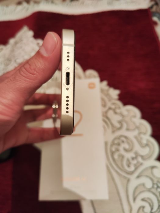 Айфон 13 идиал без ремонта