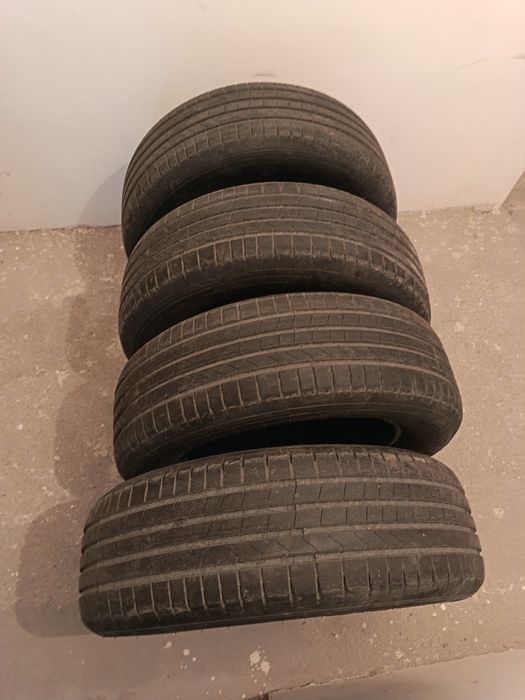 Летни гуми 215 65 17 Hankook dot 25
