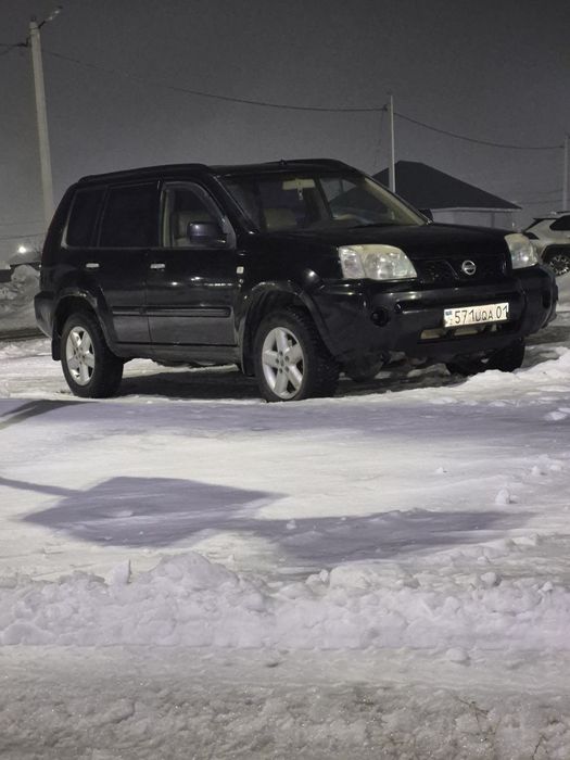 Автомобиль Ниссан X-trail