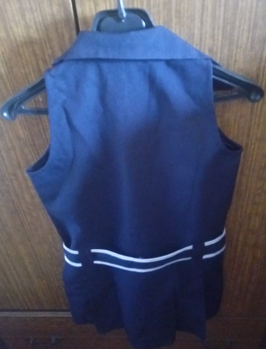 Продам 4  школьных сарафана