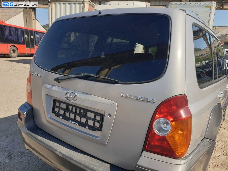 Hayon Haion Portbagaj Dezechipat cu Luneta Geam Sticla Hyundai Terracan 2001 - 2007 Culoare YK [C2736]