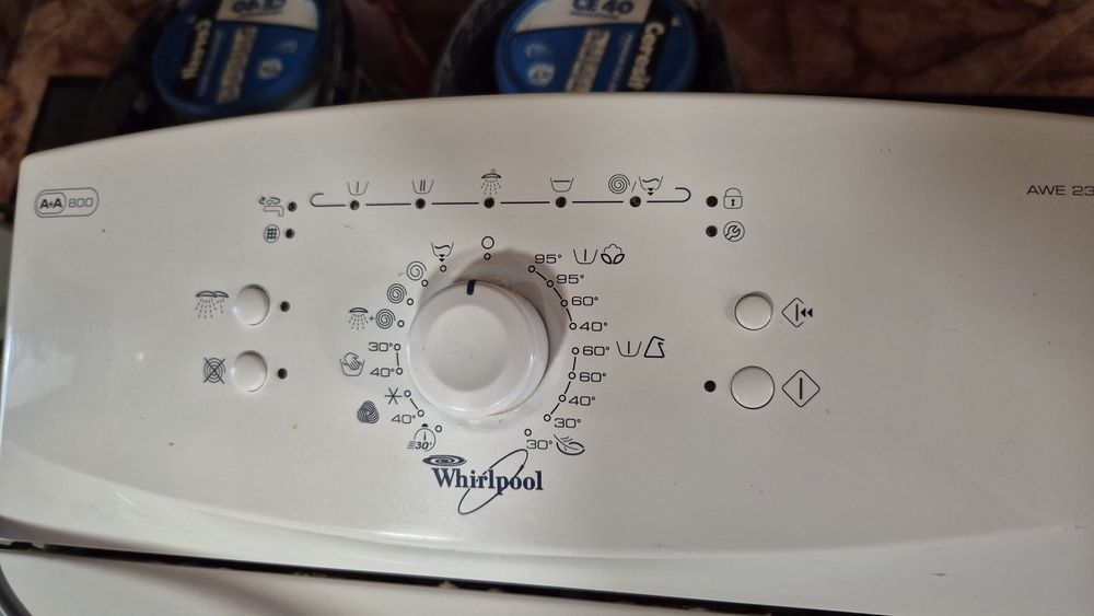 Mașină de spălat Whirlpool + Plită pe gaz ARDO – 500 lei