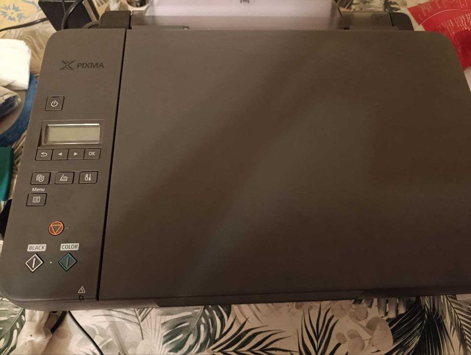 Цветной принтер в хорошем состоянии