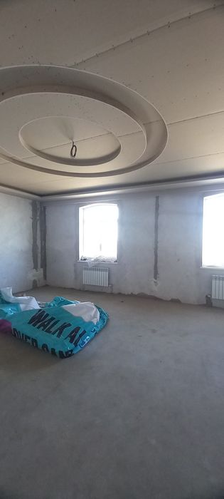 3-х уровневый  дом 1 км от Сельхоз института