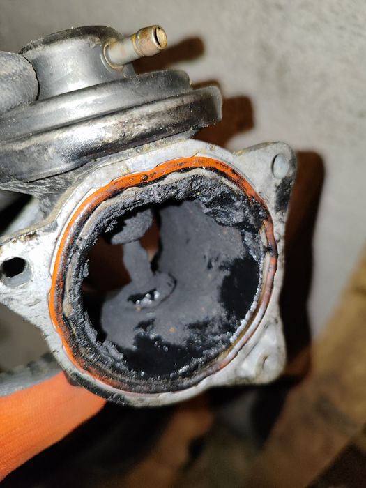 EGR охладител и клапан  от 1.9 TDI