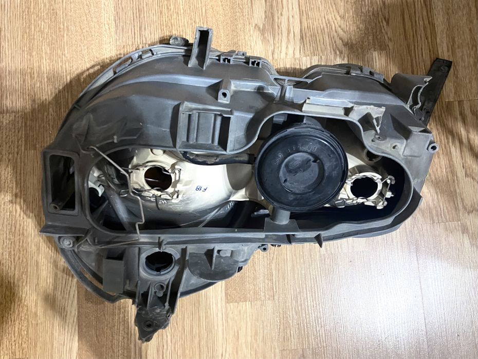 Фары для Мерседес W210 E-class 96