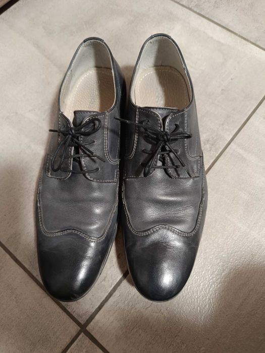 Preț simbolic: Vând pantofi piele naturală gri Nr 41