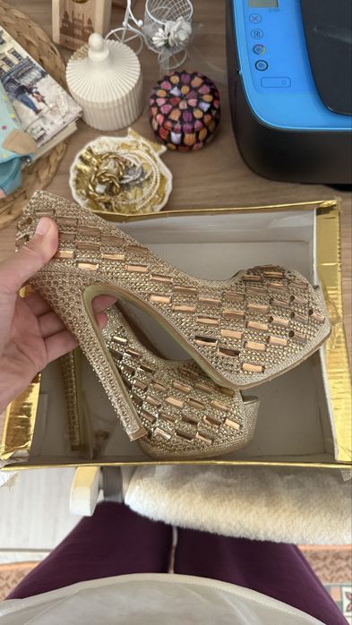 Туфли сатылады б/у