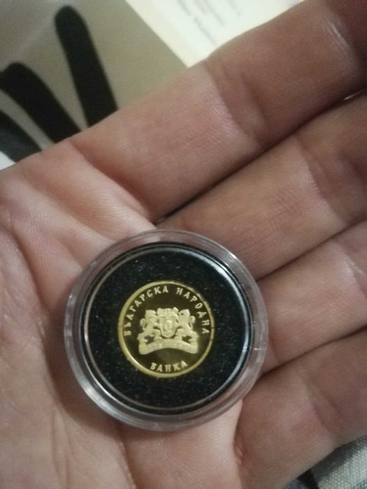 Златна юбилейна монета 20 лева Богородица младенеца