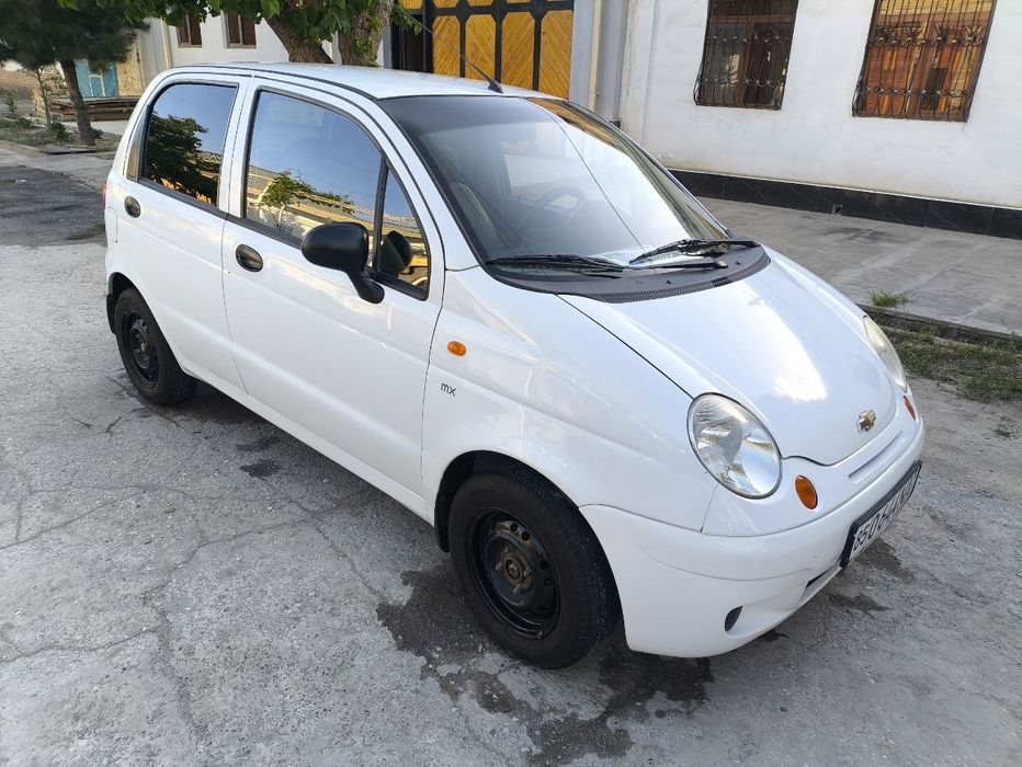 Матиз машинаси сотилади