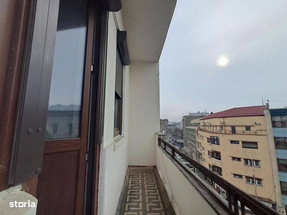 INCHIRIEM ap 5 cam, 125 mp, Calea Mosilor (Vechi) cu Bdul Hristo Botev