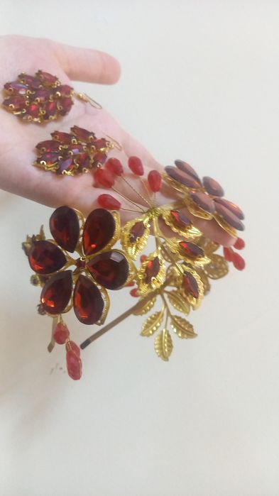 Абадок, халкалари билан