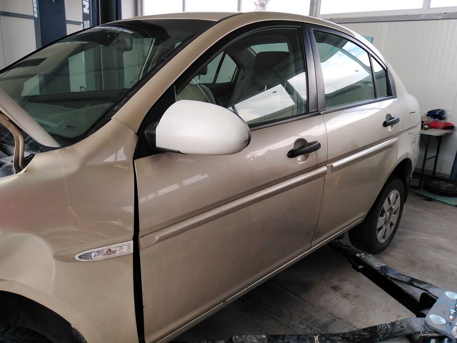 Usi Stanga Fata/Dreapta Spate Hyundai Accent