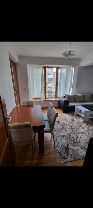 Дава се под наем Тристаен апартамент в Разград, Център - 95 кв.м за 348.84 € - Снимка #23