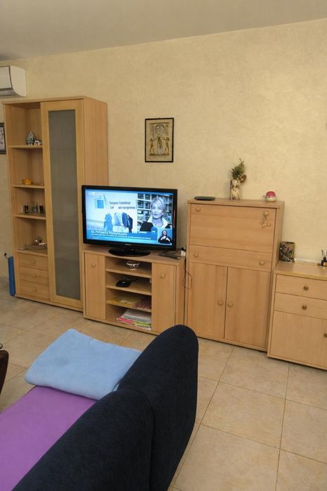 Дава се под наем Двустаен апартамент в София, Дианабад - 65 кв.м за 648.21 € - Снимка #2