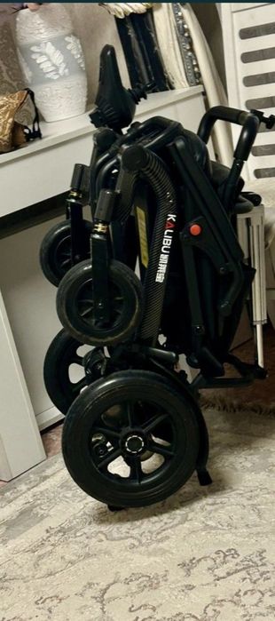 Продам электрическую инвалидную коляску