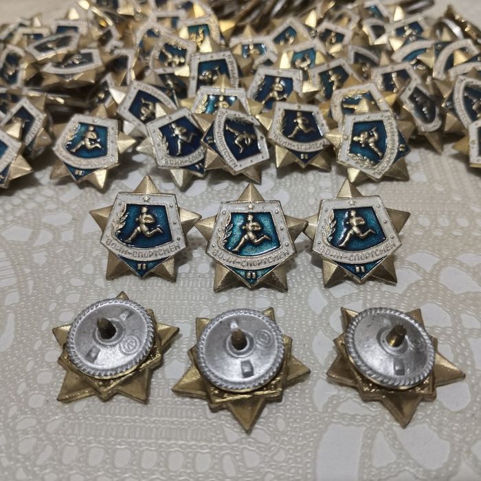 Значки, новые СССР.