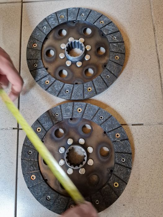 Disc ambreiaj tractor fiat 415 nou pe original import italia preț 350