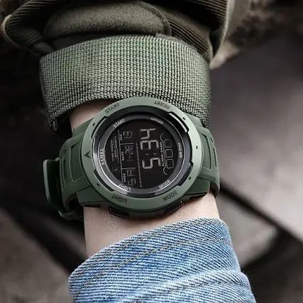 Ceas digital army verde
