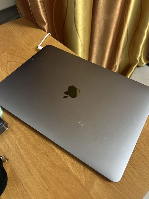 Apple Macbook Air m1 2020