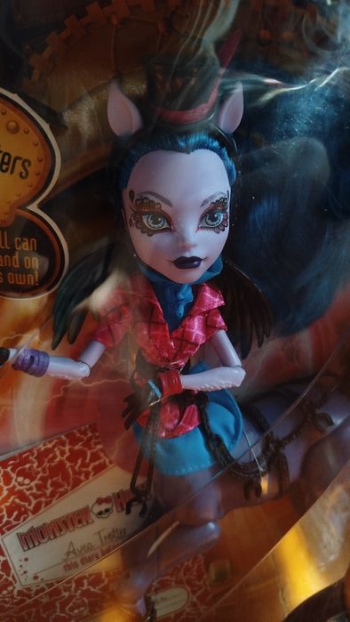 Оригинал Монстер Хай(Ареа Троттер)