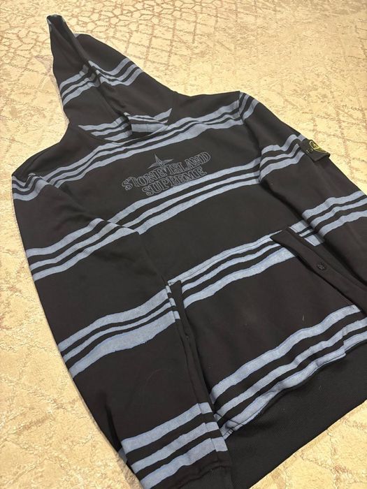 Stone island supreme