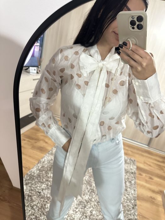 Camasa alba cu funda si buline marimea M