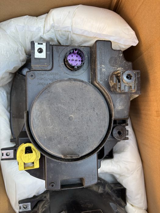 Ляв Фар за Jeep Renegade 2021 година