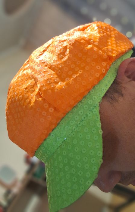 Продам головные праздничные уборы