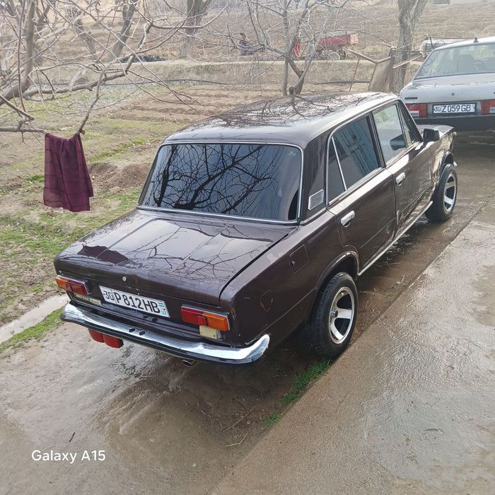 21011 moshina sotiladi