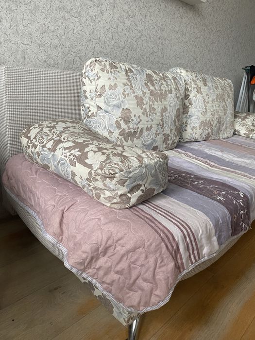 Продам диван б/у
