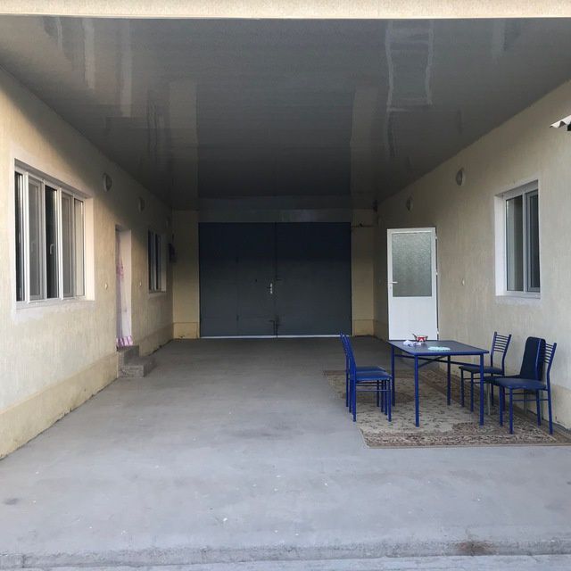 Ховли сотилады...