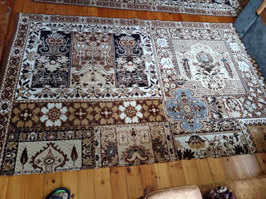 килими персийски  2 бр