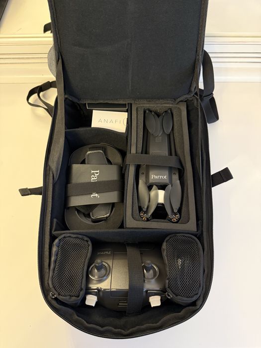 Drona PARROT ANAFI noua, neutilizata