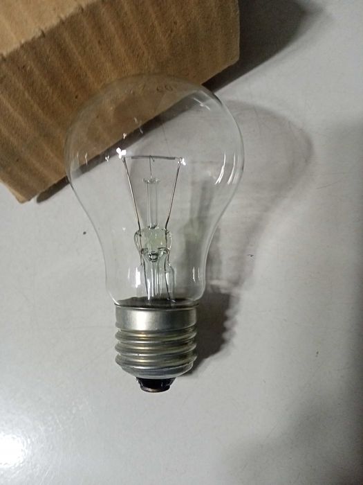 Продам лампочки на 24 вольт