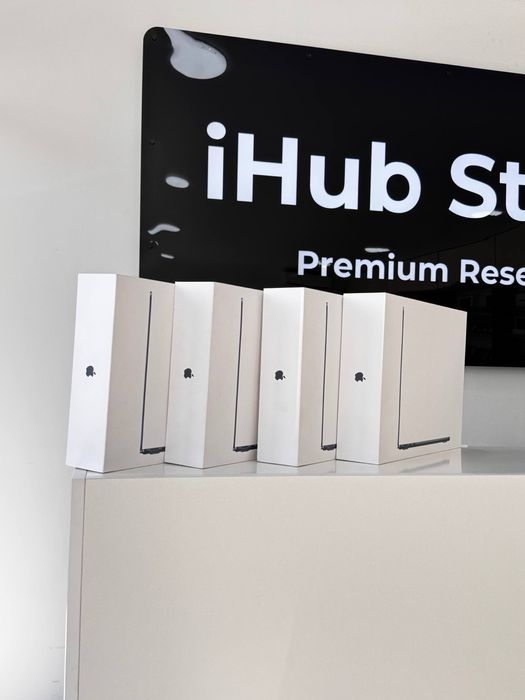 MacBook Air M2 • 16GB/256GB