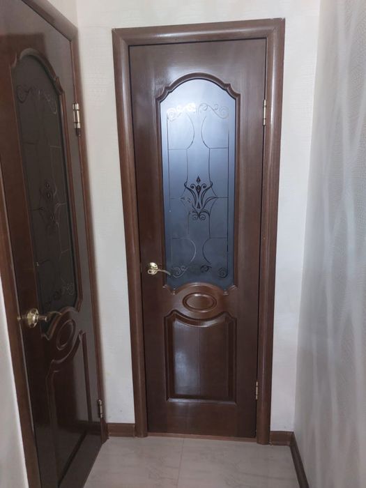 Продам двери б/у, в хорошем состоянии