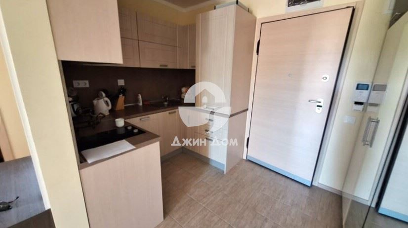 Продава се Тристаен апартамент в Несебър - 73 кв.м за 1507 €/кв.м - Снимка #2