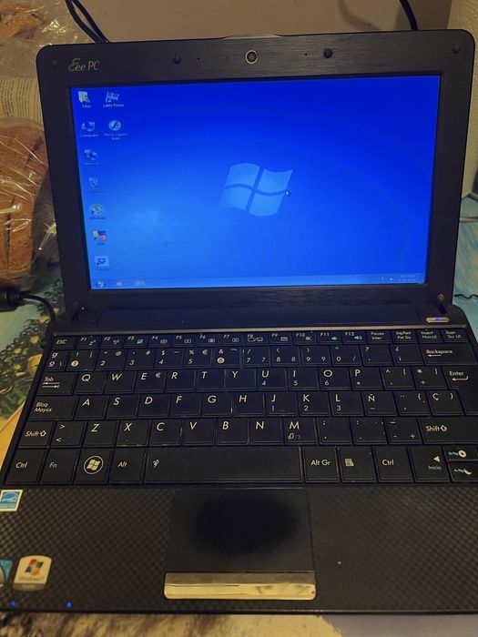 Asus Eee pc R101D