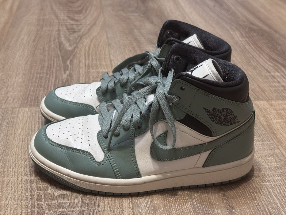 Jordan 1 Jade Smoke Marimea 37.5