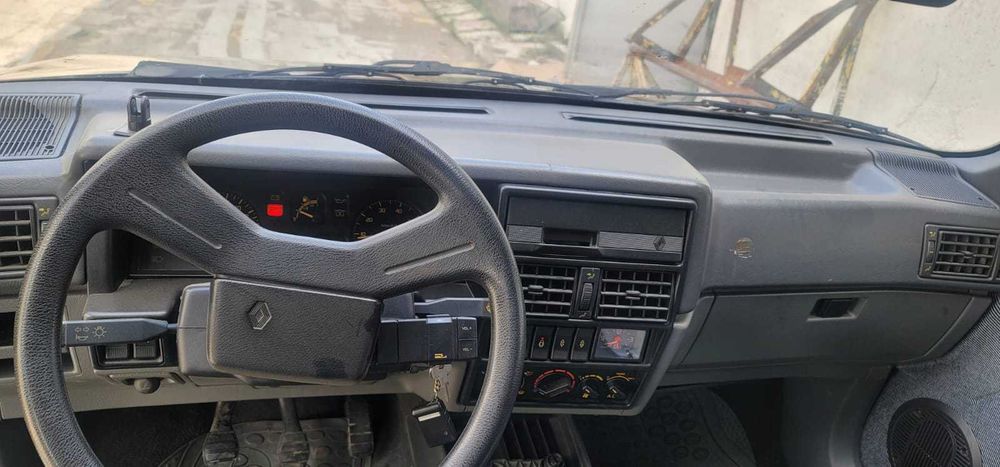 RENAULT 19 1992 — imagine 5