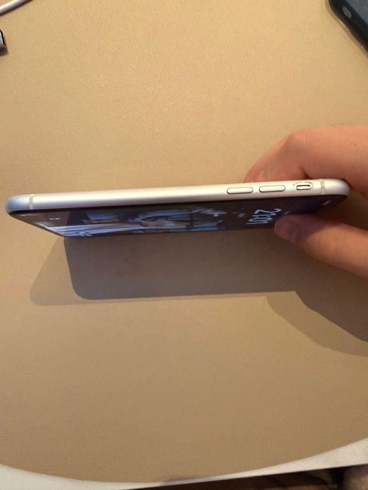 iPhone XR 64GB